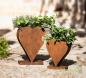 Preview: 2x Pflanzer "Rostherz" aus Metall in Rost Optik, stehend im Herz Form, Blumentopf, Pflanztopf, Pflanzgefäß, Gartendeko für Draußen