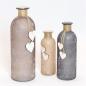 Preview: 3x Vasen "Flasche" aus satiniertem Glas mit Herzen aus Holz, Blumenvase, Flaschenvase, Dekoflasche, Vasenset