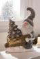 Preview: Dekofigur Wichtel "Schubkarre" aus Polyresin, 27 cm hoch, Dekowichtel, Weihnachtsdeko