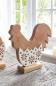 Preview: Dekofigur "Huhn" aus Mango Holz & Porzallan, weiß, 19 cm hoch, Osterdeko, Dekohuhn