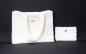 Preview: Tasche + Kosmetiktasche "Kuschelweich" in offwhite, Damen Handtasche mittelgroß, weiß, Henkeltasche, Schultertasche, Taschenset