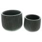 Preview: 2x Übertopf "Rillen" aus Kunststoff, schwarz, Blumentopf rund, Ø 13 + 17 cm, Indoor & Outdoor Blumenkübel, Pflanzentopf