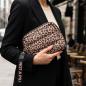 Preview: Tasche "Leo" wattiert, Clutch, Handtasche Leopardenmuster, Damentasche Leopard, Abendhandtasche, Kosmetiktasche