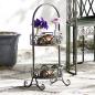 Preview: Etagere "Ornamente" aus Metall, grün mit Rost Finish, 2 Etagen, Cupcake Muffin Obst Ständer mit Griff