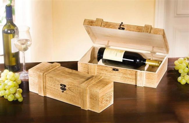 Preview: Weinkiste "Rustikal" aus Holz, Geschenkbox für 2 Flaschen Wein