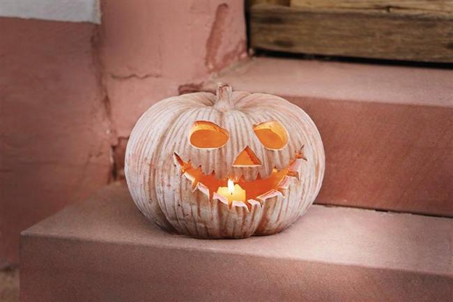 Preview: Windlicht "Kürbis" aus Terracotta, Ø 29 cm, Halloweendeko, Dekokürbis, Herbstdeko, Kerzenhalter