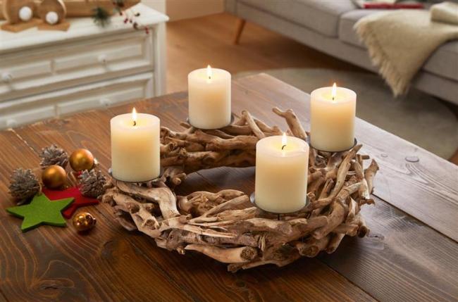 Preview: Adventskranz aus Treibholz mit 40cm Durchmesser für 4 Kerzen, Tischkranz, Dekokranz, Holzkranz, Weihnachtskranz