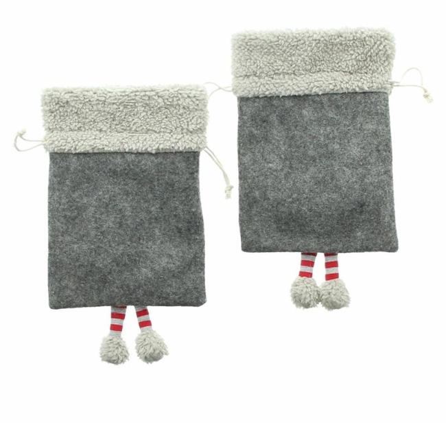 Preview: 2x Geschenkbeutel "Wichtel" aus Teddystoff & Filz, grau, 14x18 cm
