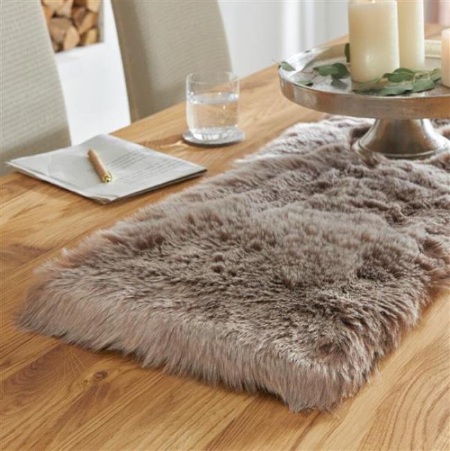 Preview: Tischläufer "Platin" aus Kunstfell, beige-braun, 30x120 cm