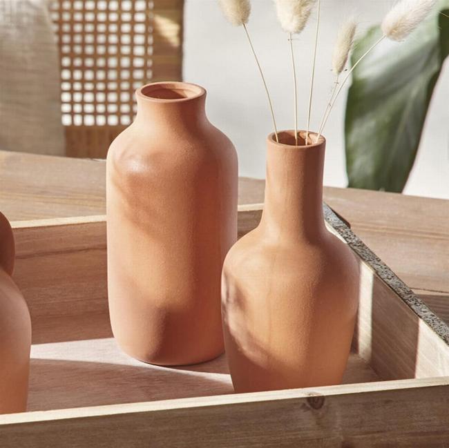 2x Vase "Flasche" aus Terracotta, Blumenvase in Flaschenform, Dekovase für Trockenblumen