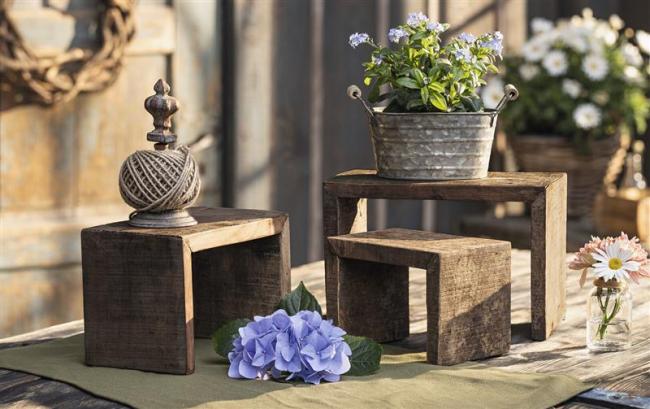 Preview: 3x Dekobank "Rustikal" aus recyceltem Holz im Used Look, Blumenhocker, Blumenständer, Pflanzenständer