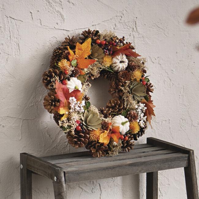 Dekokanz "Herbst" Ø 34 cm, aus Naturzapfen mit Deko Blättern, Kürbissen, Beeren, Tischkranz, Wandkranz