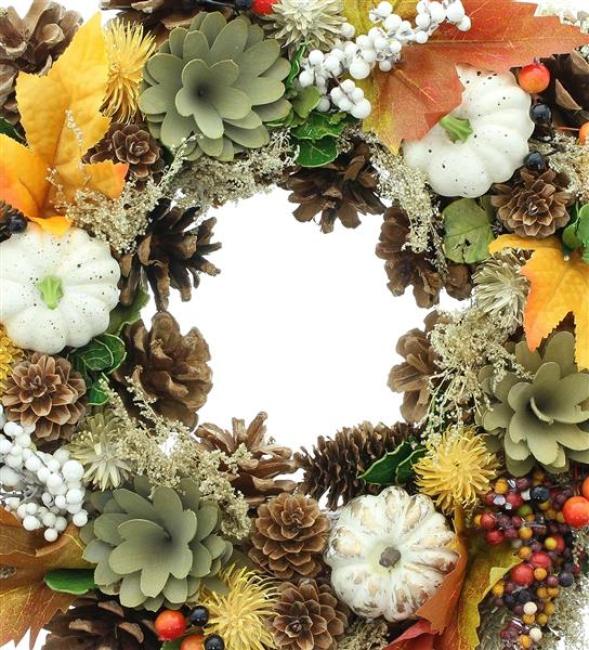 Preview: Dekokanz "Herbst" Ø 34 cm, aus Naturzapfen mit Deko Blättern, Kürbissen, Beeren, Tischkranz, Wandkranz