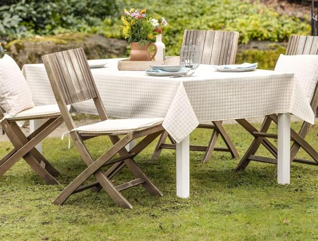 Preview: Gartentischdecke "Maison naturelle" 135x230 cm, weiß / beige kariert, Tischdecke wetterfest & abwaschbar, Tafeldecke