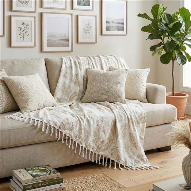 Preview: Kuscheldecke "Blätter" extra weich, 140x200 cm, weiß, Flanell Decke, Sofadecke mit Fransen, Couchdecke, Wohndecke