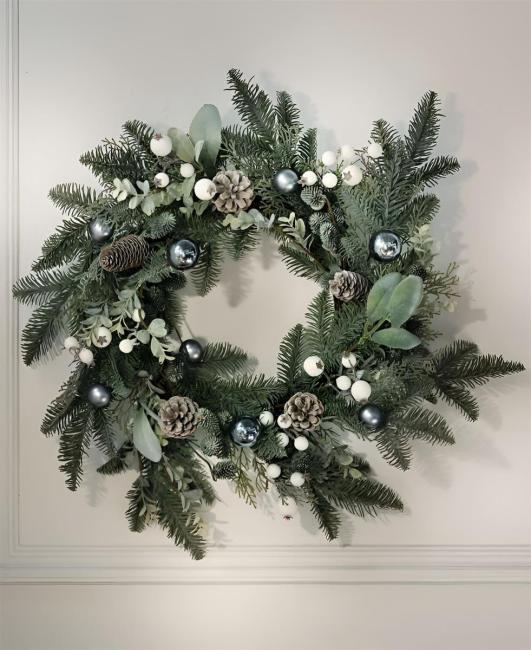 großer Dekokranz "Winterzauber" aus Reisig & Kunststoff, Ø 55 cm, Türkranz, Wandkranz, Winterkranz