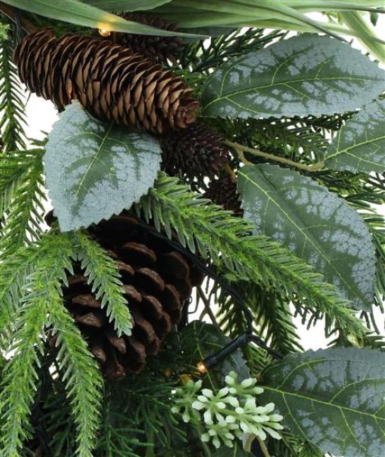 großer Dekokranz "Wintergrün" Ø 60 cm, Türkranz mit Tannenzapfen und künstlichem Grün, Wandkranz