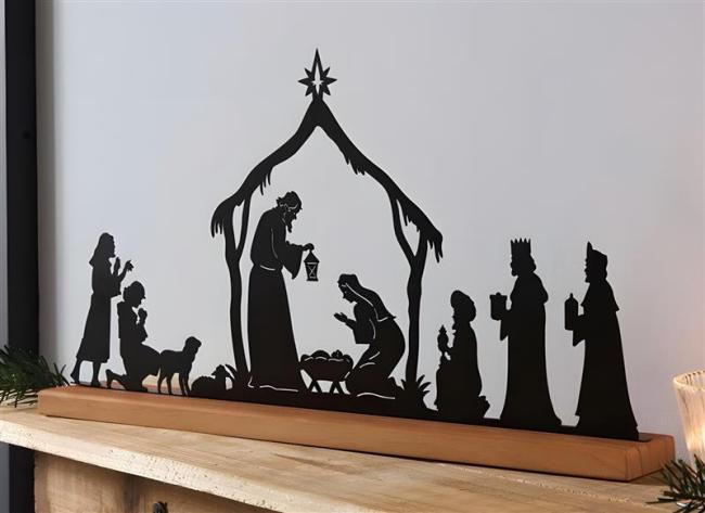 Preview: Weihnachtsdeko "Heilige Familie" aus Metall, schwarz, 44x24 cm, auf Holzsockel, Krippenspiel