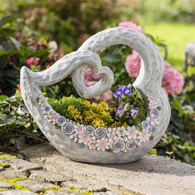 Preview: Pflanzschale "Blütenherz" aus Polyresin, Pflanzgefäß, Pflanztopf, Blumentopf, Gartendeko für Draußen