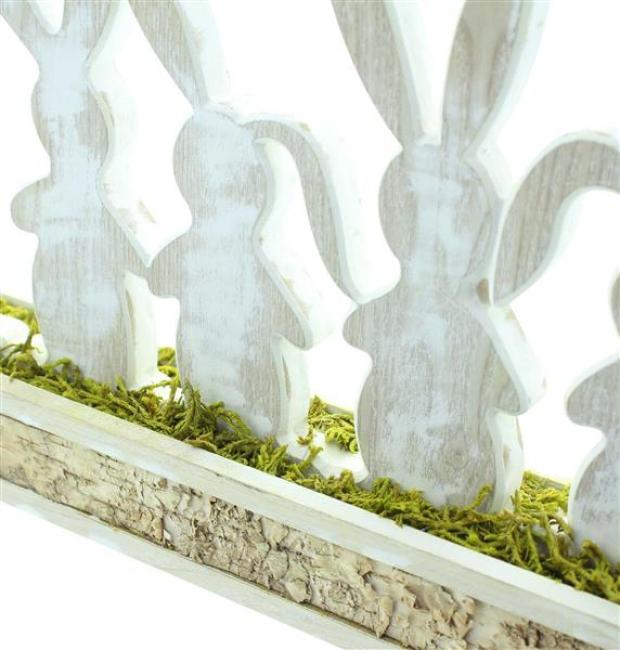 Dekoboard "Hasenbande" aus Holz weiß gekalkt, 47 cm breit, Dekofigur, Osterdeko, Tischdeko