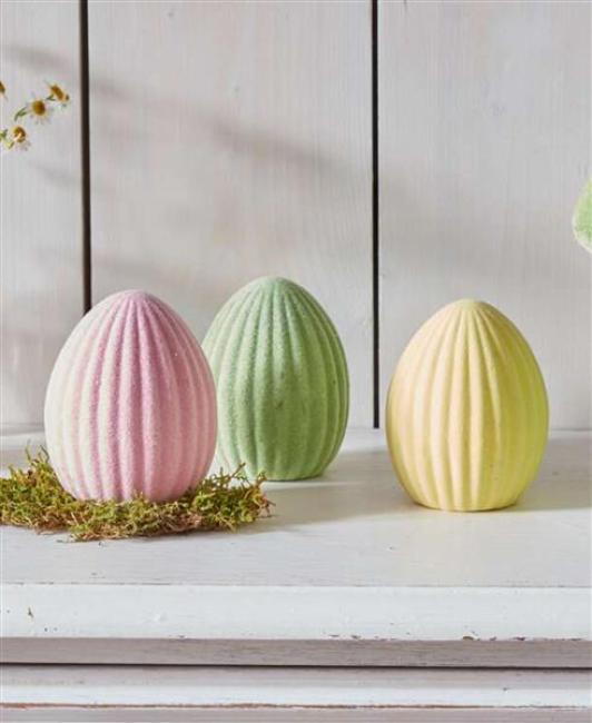 Preview: 3x Dekofigur Osterei "Samt" aus Terracotta mit Samtbezug, 10 cm hoch, Osterdeko, Osterfigur