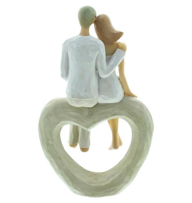 Dekofigur "Liebespaar" aus Polyresin, 22 cm hoch, Pärchen sitzend auf Herz, Skulptur, Dekoherz