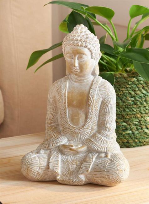 Dekofigur Buddha "Ruhe" aus Polyresin, weiß gekalkt, Buddhafigur, Figur meditierend