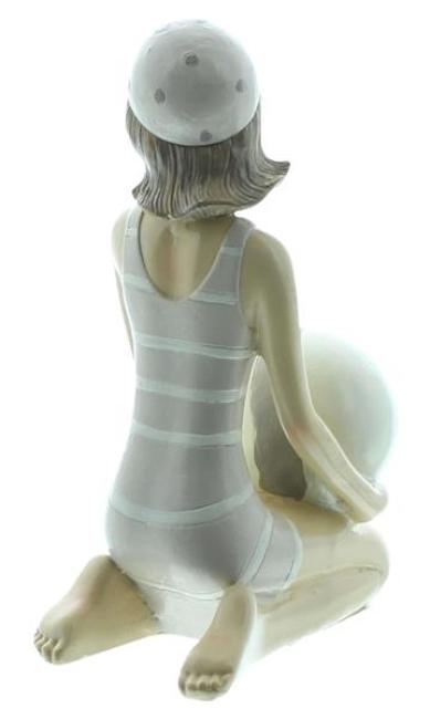Preview: Dekofigur "Stranddame mit Ball", maritim, aus Polyresin, nostalgische Strandfigur, Badenixe, Outdoor Gartendeko