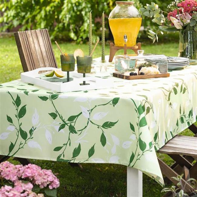 Preview: Tafeldecke "Ranken" grün, 140x240 cm, Outdoor Tischdecke wetterfest, Tischtuch abwaschbar & wasserabweisend