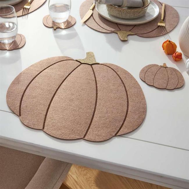 8tlg. Tischset "Kürbis" Platzsets aus Filz, beige, 4 Platzdeckchen + 4 Untersetzer, Herbst Halloween Deko, Tischdeko