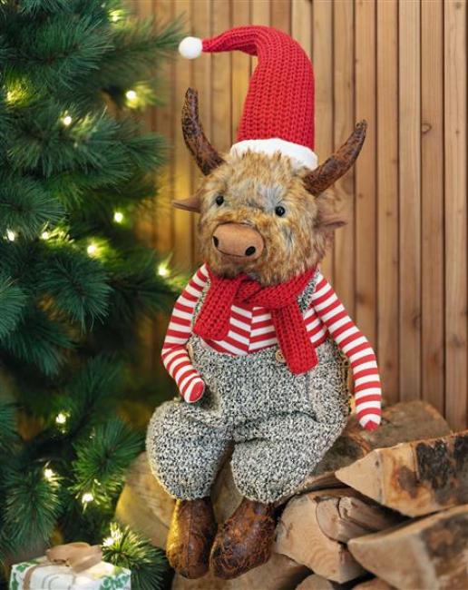 Preview: Kantenhocker "Cattle" aus Kunstfell & Textil, 75 cm hoch, Kantensitzer Kuh, weihnachtliche Dekofigur, Weihnachtsdeko