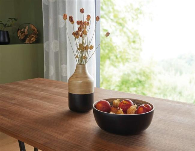 Preview: Dekovase "Black Bamboo" aus Bambus, natur & schwarz, Blumenvase 24 cm hoch, Vase für Trockenblumen, Gräser, Äste