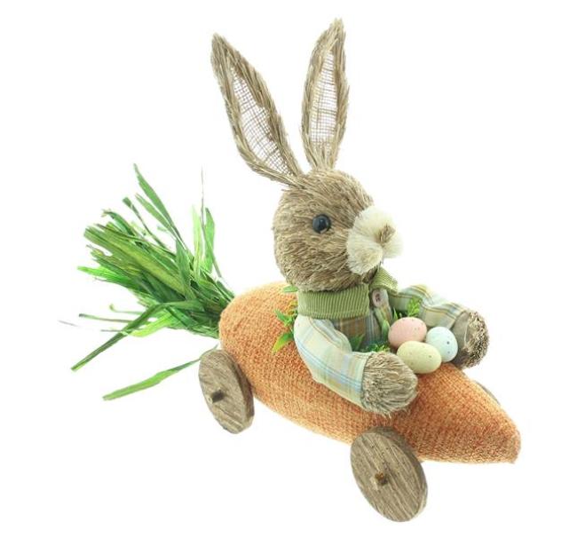 Preview: Dekofigur "Hoppelmobil" Osterhase in Karotte, Osterdeko aus Stroh & Textil, 39 cm lang, Osterfigur, Deko Ostern