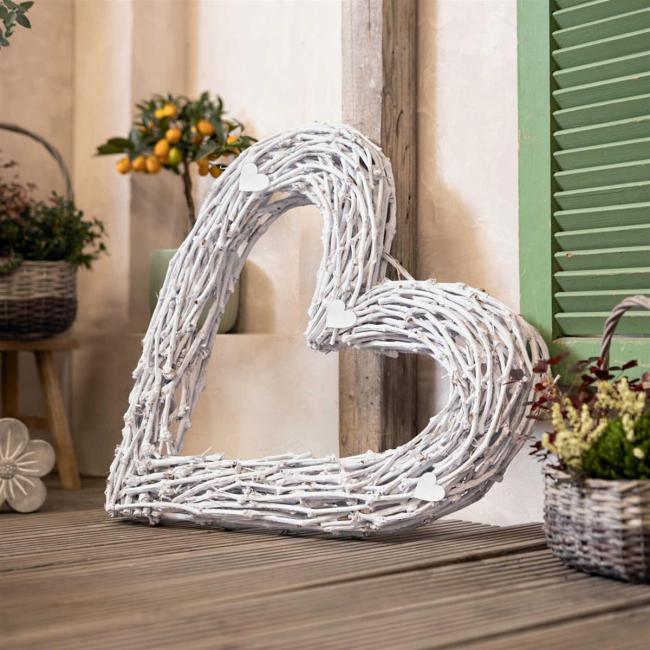 großes Dekoherz "Romance" aus Rebenzweigen, weiß gekalkt, Ø 70 cm, Dekokranz, Türkranz, Wandkranz, Herzdeko