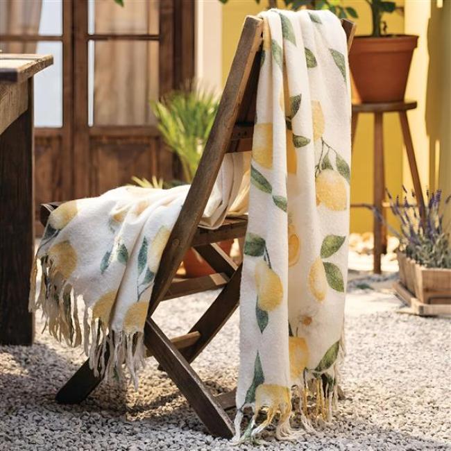 Preview: dünne Sommerdecke "Lemon" beige mit Zitronen Motiv, Kuscheldecke 130x160 cm, Sofadecke, Couchdecke