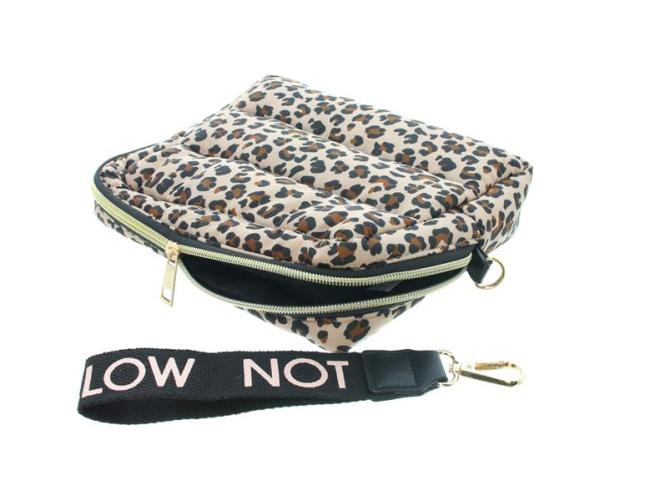 Tasche "Leo" wattiert, Clutch, Handtasche Leopardenmuster, Damentasche Leopard, Abendhandtasche, Kosmetiktasche