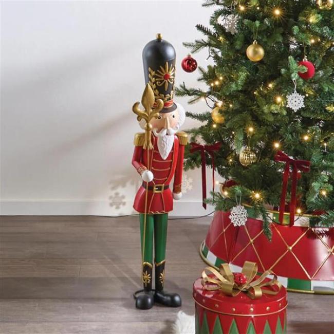 Preview: XXL Figur "Nussknacker" mit Zepter, aus Metall, klassische Weihnachtsdeko Soldat, 90 cm groß, Deko Weihnachten