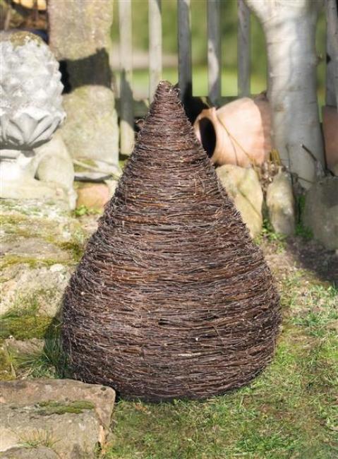 Preview: Dekokegel aus Reisig, 80 cm hoch, im Landhaus Stil, Outdoor Gartenkegel, Naturdeko, Deko Kegel für Garten & Terrasse