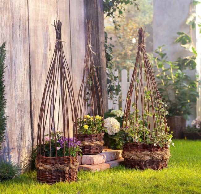 3x Pflanzkorb aus Weide & Stroh, Blumentopf mit Rankhilfe, Pflanzgefäß mit Rankgitter, Gartendeko, Pflanzschale