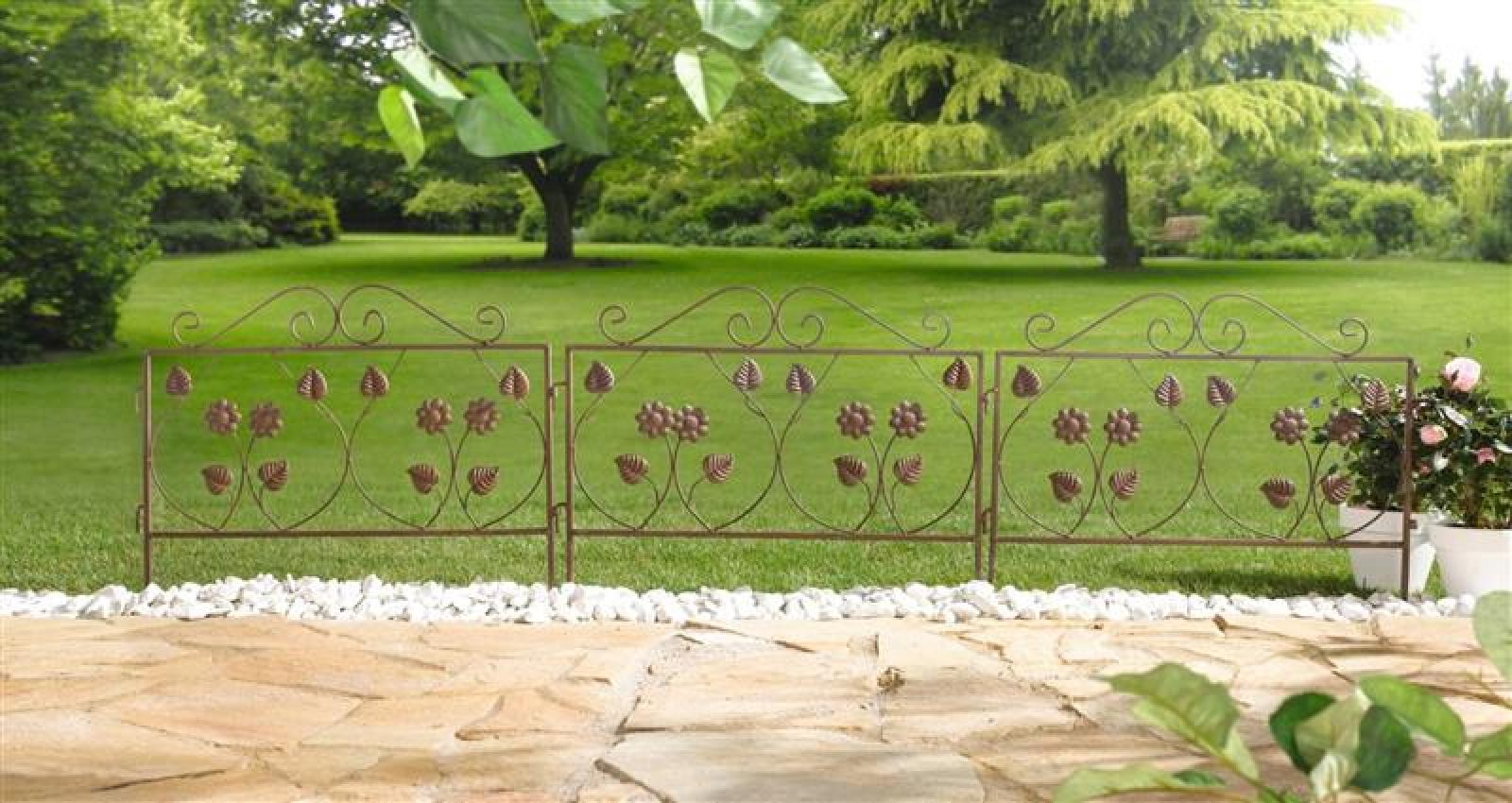 Steckzaun "Blume" aus Metall, braun, 57x45 cm, Dekozaun, Gartenzaun, Beetzaun, Beeteinfassung, Zierzaun