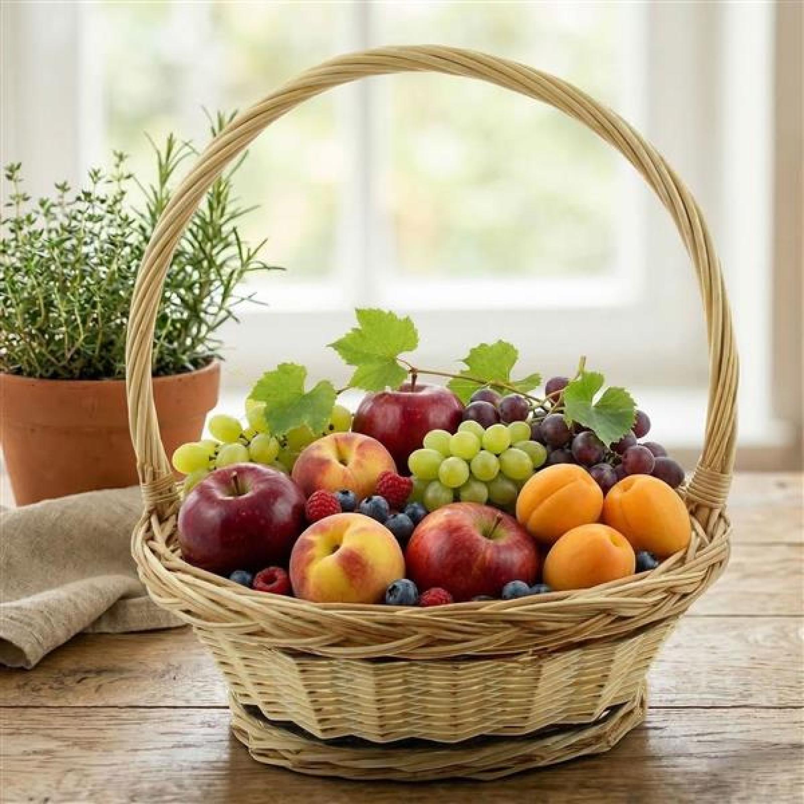 Bügelkorb "Zopfrand" mittel, aus Weide, weiß, Blumenkorb