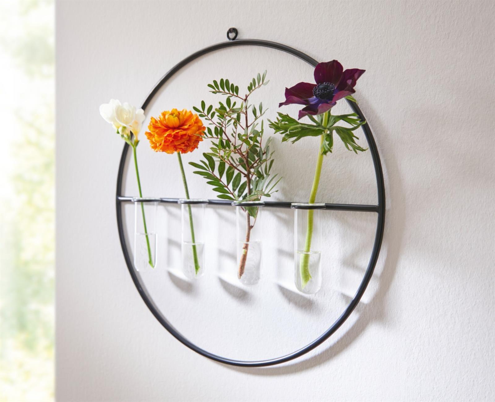 Wanddeko "Väschen" aus Metall, schwarz, Ø 40 cm mit 4 Glasröhrchen, Wandvase, Wandschmuck mit Glasvasen, Vasenset
