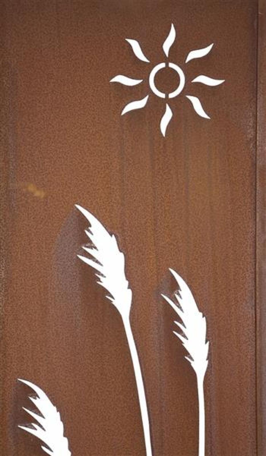 Dekoschild mit "Schilf"-Ausstanzungen, 117 cm hoch aus Metall in Rost Optik, Gartenpaneel, Gartenstecker, Gartendeko für Draußen