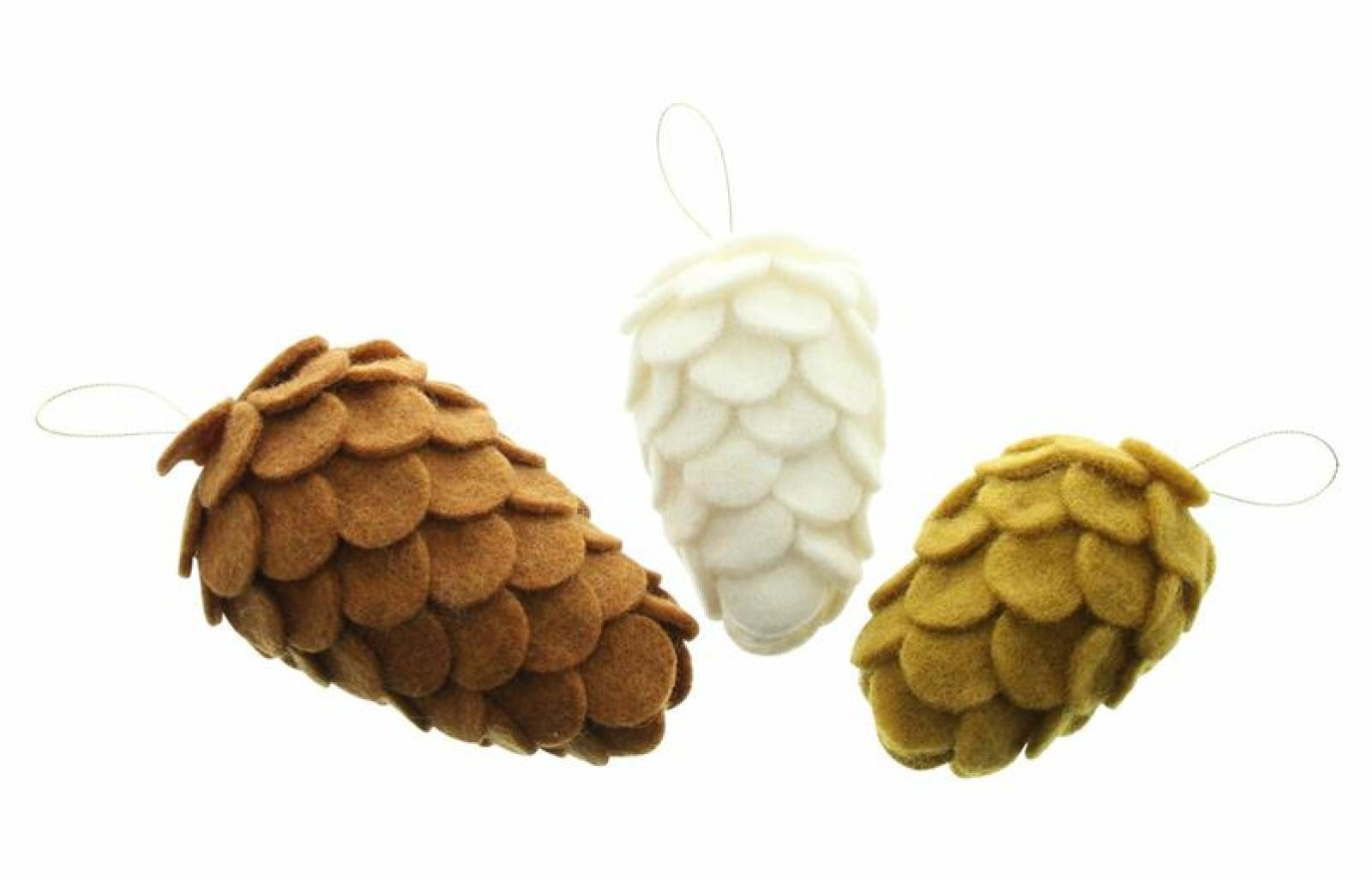 3 Dekohänger "Tannenzapfen" aus Filz, weiß, ocker, braun, Weihnachtsbaumschmuck