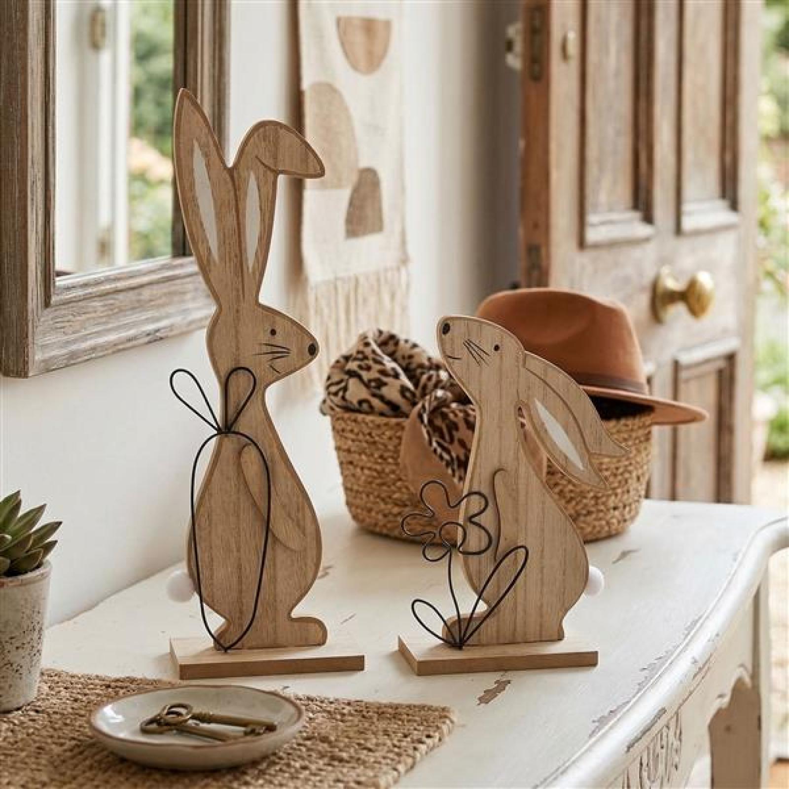 2x Dekofigur Hase "Natur" aus MDF, bemalt, mit Metall Deko schwarz, Osterdeko, Osterhase, Hasendeko