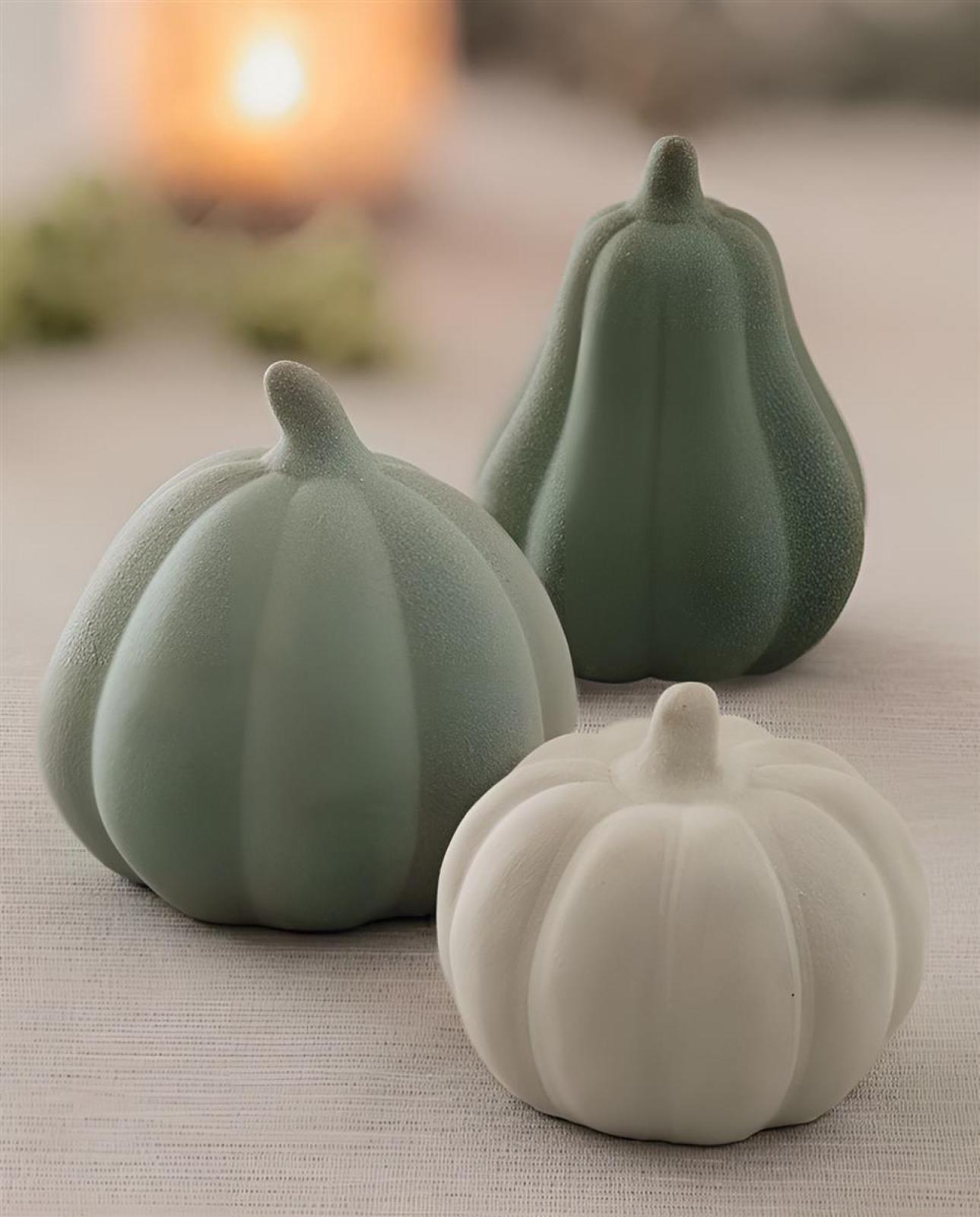 3x Kürbis "Terracotta" in grün & weiß, Dekokürbis, Herbstdeko, Halloweendeko, Dekofigur