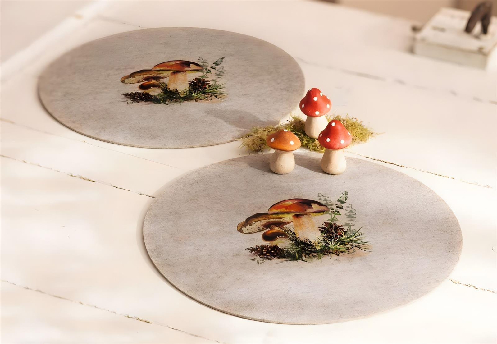2x Platzmatte "Waldpilze" aus Filz, beige, rund Ø 38 cm, bedruckt mit Herbstmotiv, Platzset, Tischset