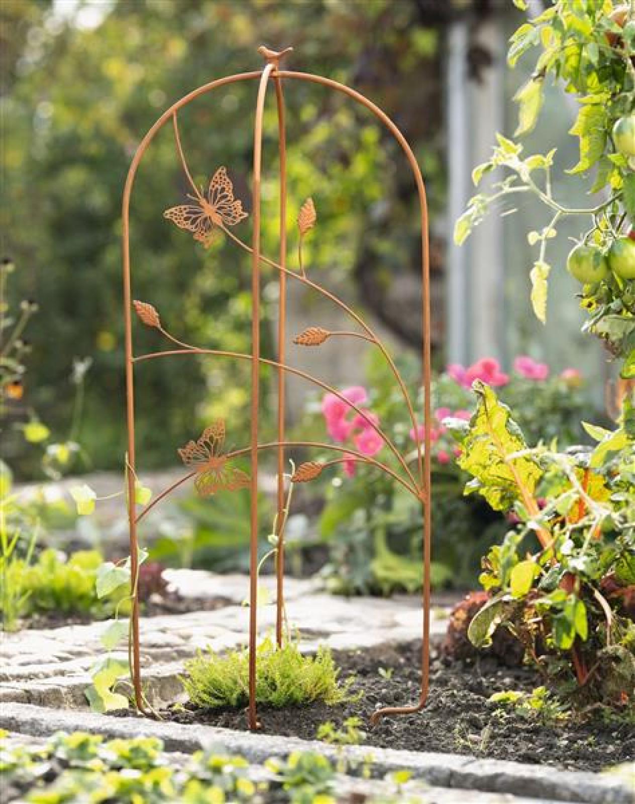 Rankhilfe "Schmetterling" aus Metall in Rost Optik, 104 cm hoch, Rankgerüst, Gartenstecker