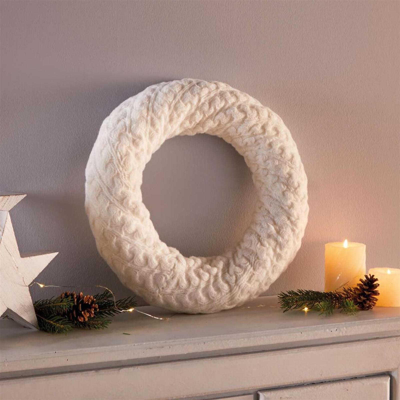 großer Kranz "Kuschelstrick" Dekokranz in Wolloptik, weiß, Ø 40 cm, Wandkranz, Türkranz, Tischkranz