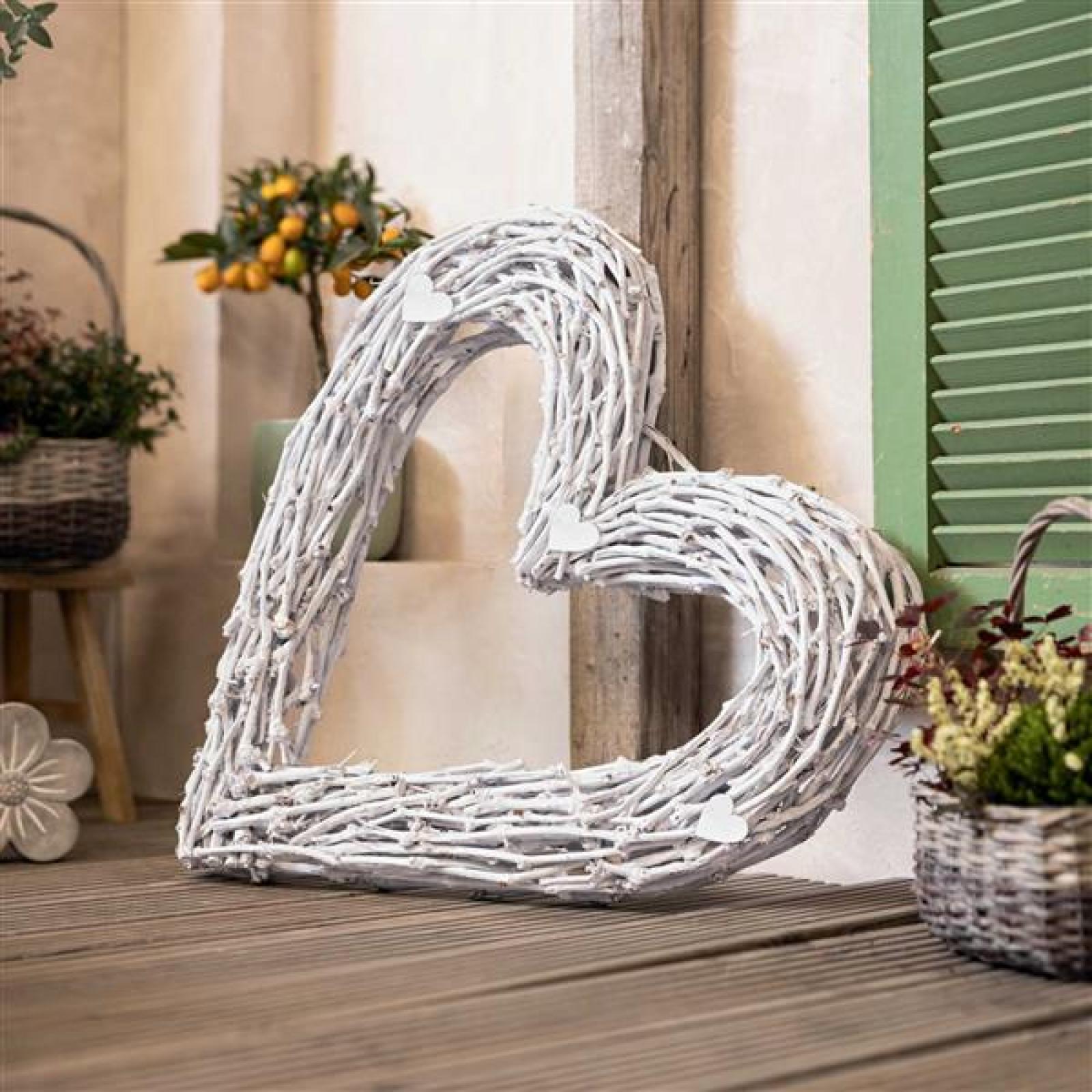 großes Dekoherz "Romance" aus Rebenzweigen, weiß gekalkt, Ø 70 cm, Dekokranz, Türkranz, Wandkranz, Herzdeko